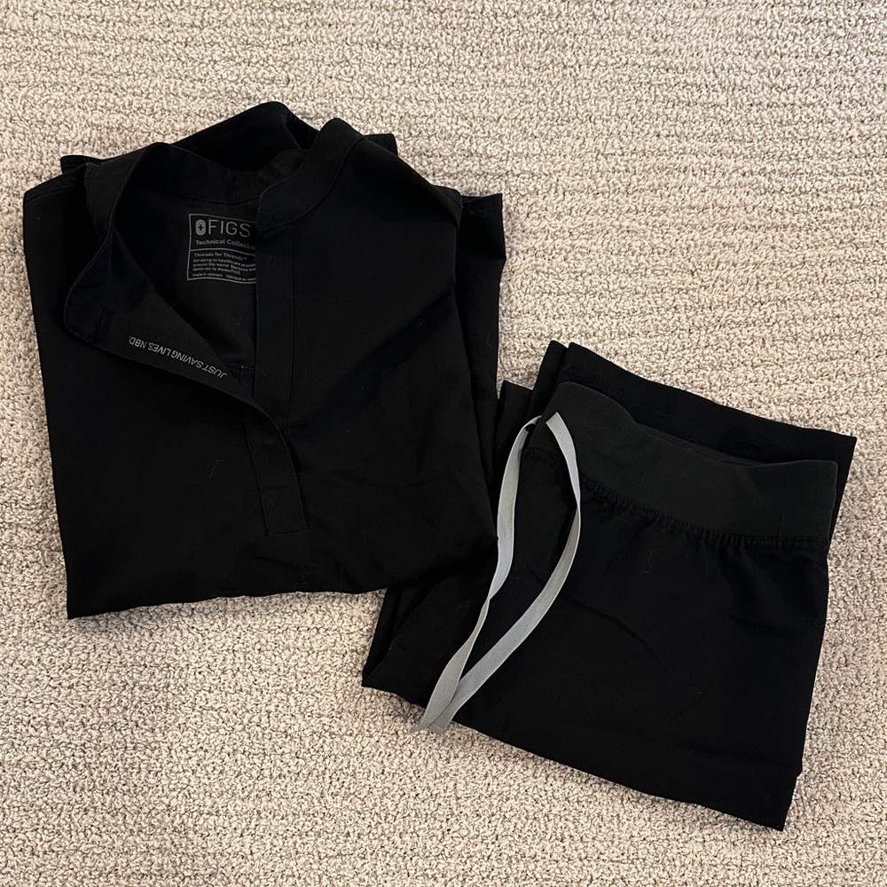 Figs Black Scrub Set Small Rafaela Top Medium Livingston Pants